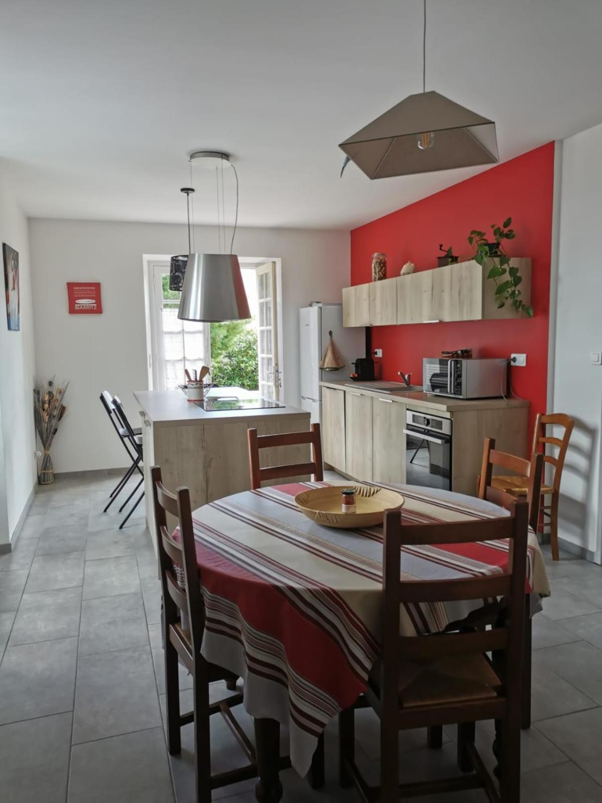 Logement Calme Et Authentique A Espelette Exterior foto